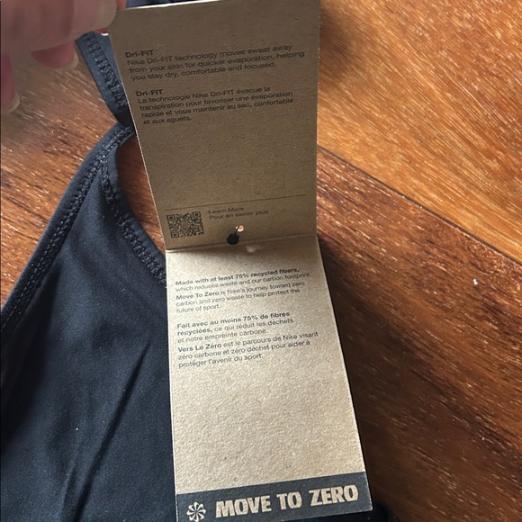 Nike Women's Black Tank Top with Adjustable Racer Back -NWT - Picture 9 of 9